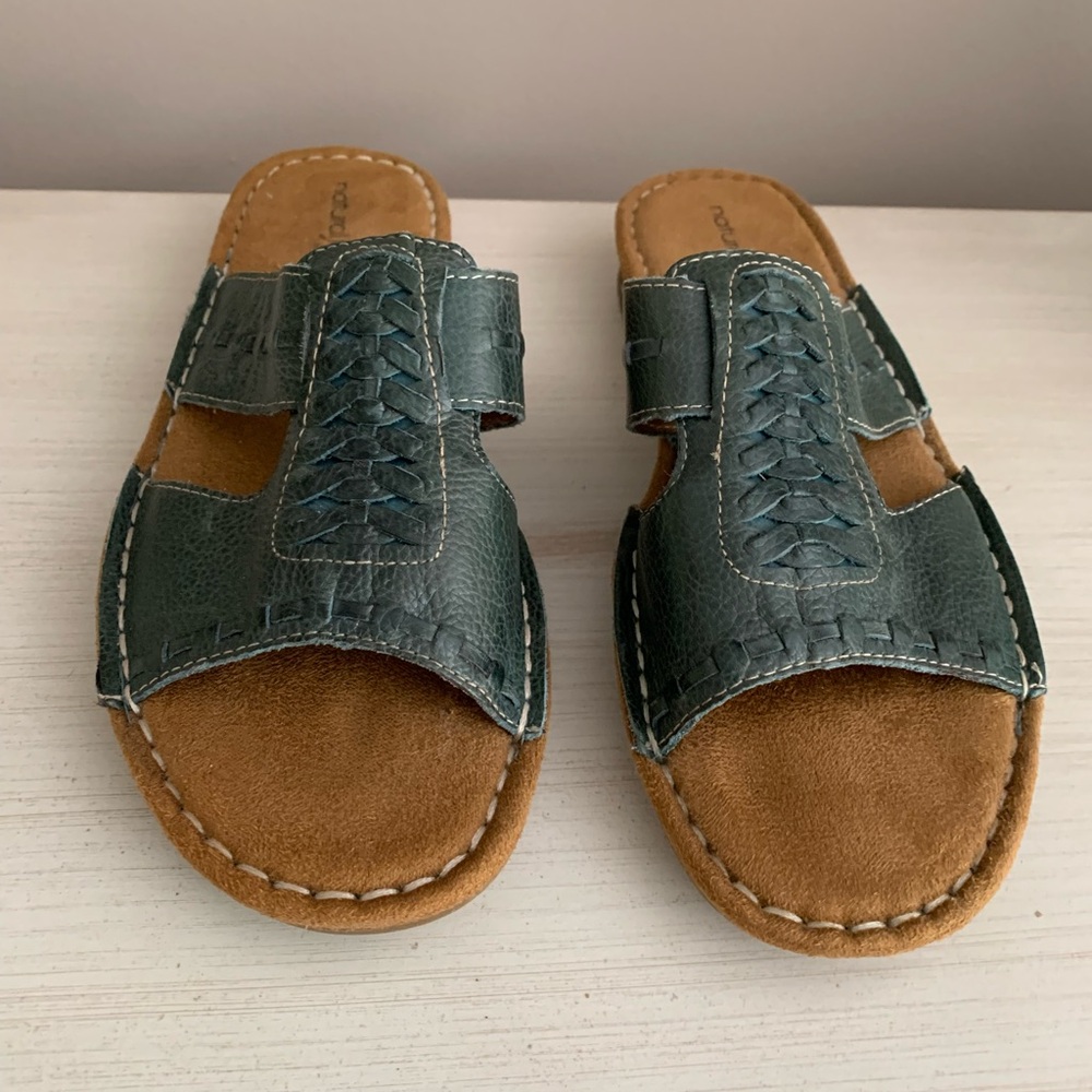 Shoes - Picture 4 of 6